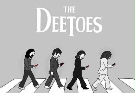 低頭族與手機與環保地坪漆施工公司三者有何關系？